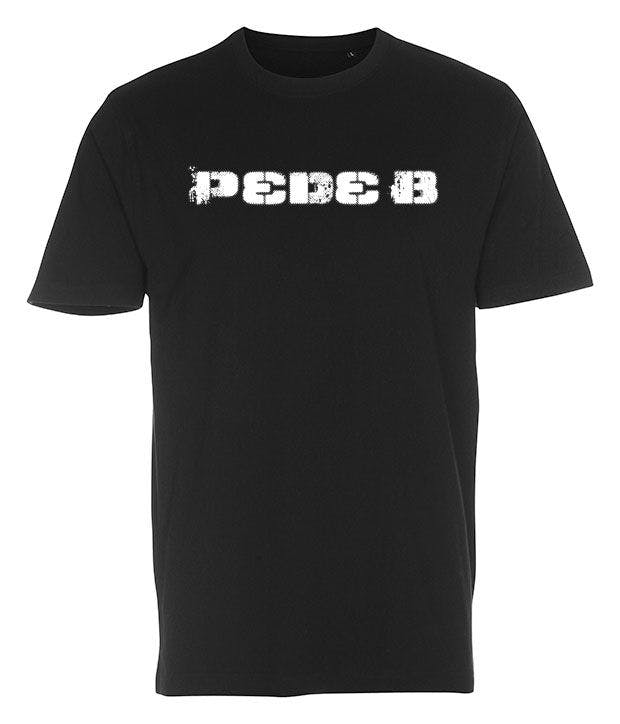 Sort t-shirt med hvidt Pede B logo på brystet